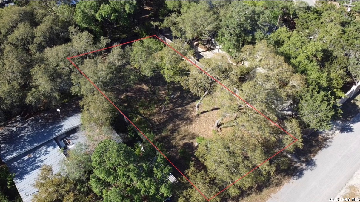 Lot 7 Blue Cove Lakehills TX 78063