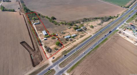 3150 Highway 90 E Castroville TX 78009