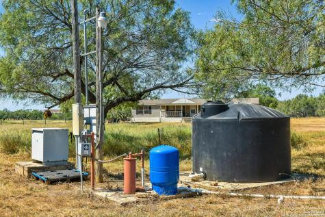 20757 N 83 Laredo TX 78045