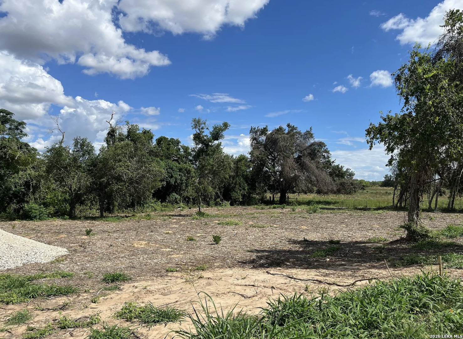 497 County Road 124 Floresville TX 78114