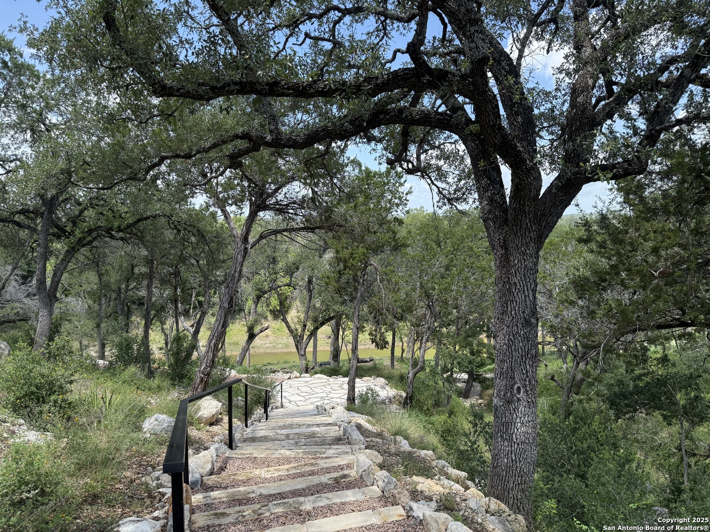 928 Enchanted View Canyon Lake TX 78133