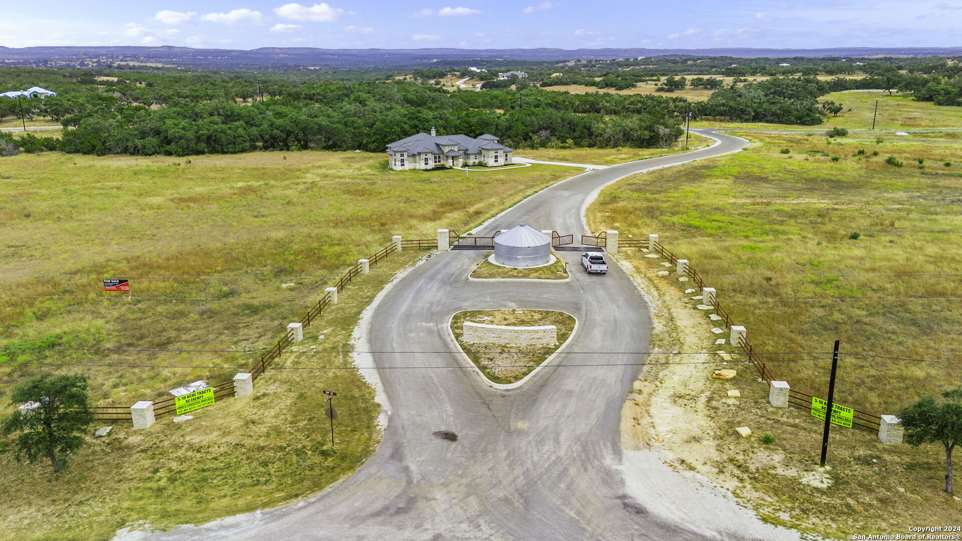 701 Windmill Ridge Drive Blanco TX 78606