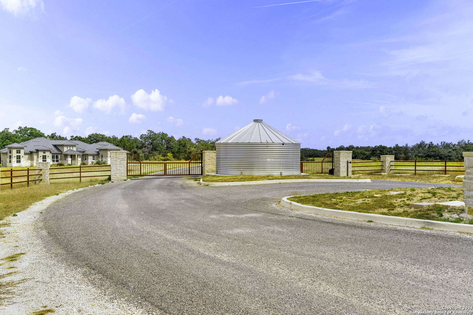 701 Windmill Ridge Drive Blanco TX 78606