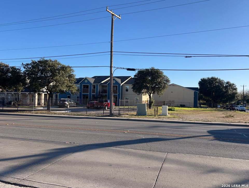6058 Commerce San Antonio TX 78237
