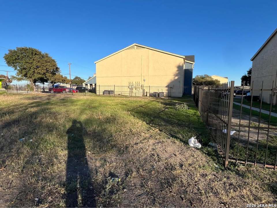 6058 Commerce San Antonio TX 78237