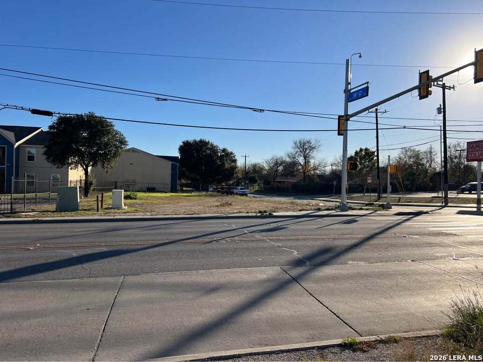 6058 Commerce San Antonio TX 78237