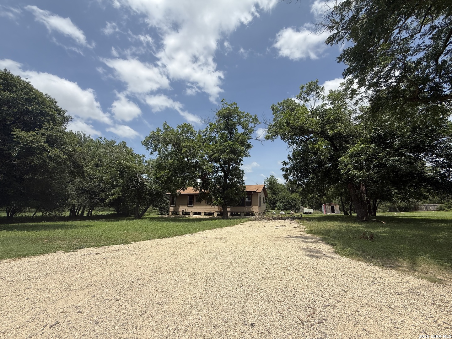 1201 Avenue J Hondo TX 78861
