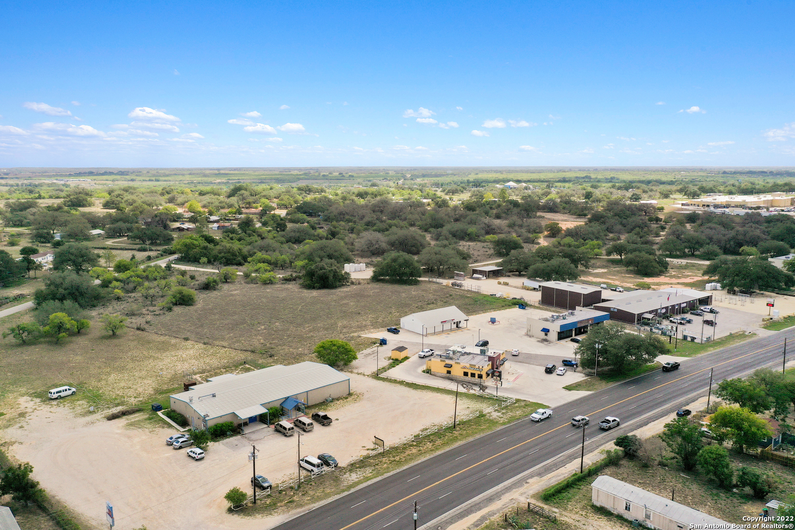 00 Rossville Road Devine TX 78016