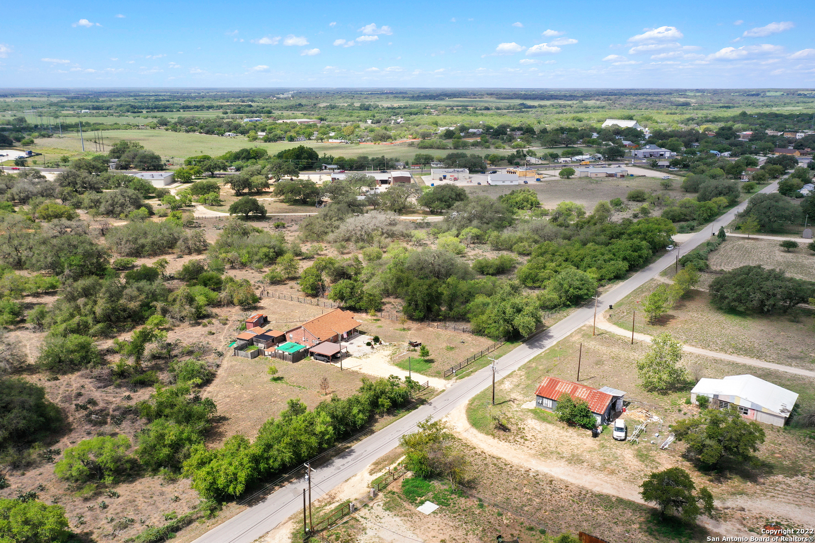 00 Rossville Road Devine TX 78016