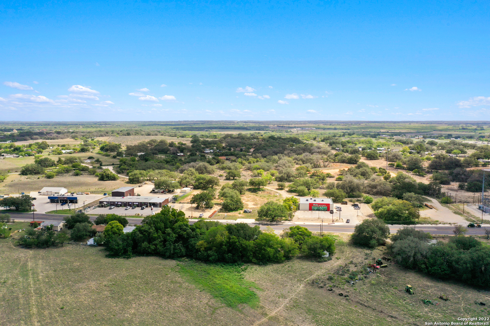 00 Rossville Road Devine TX 78016