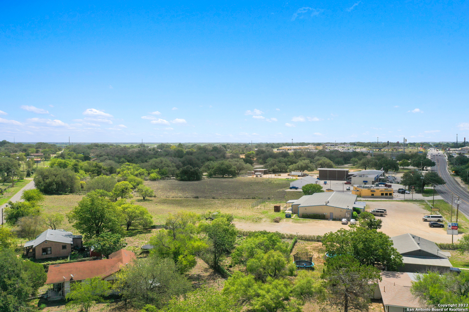 00 Rossville Road Devine TX 78016