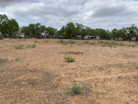 644 Cr 6841 Lytle TX 78058