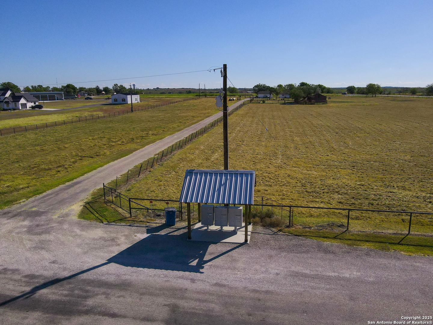 1271 Branch Road Geronimo TX 78155