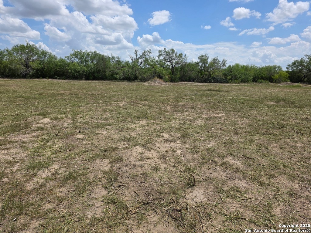 1050 N Highway 132 Natalia TX 78059