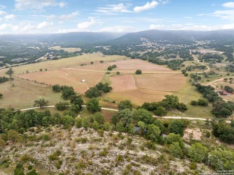 228 Rocky Creek Road Medina TX 78055