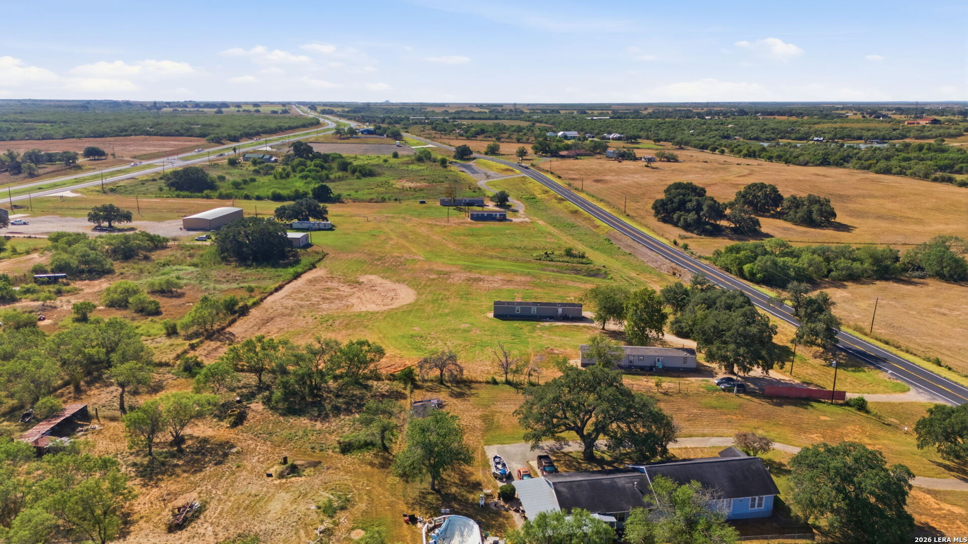 283 Bus Loop 181 South Floresville TX 78114