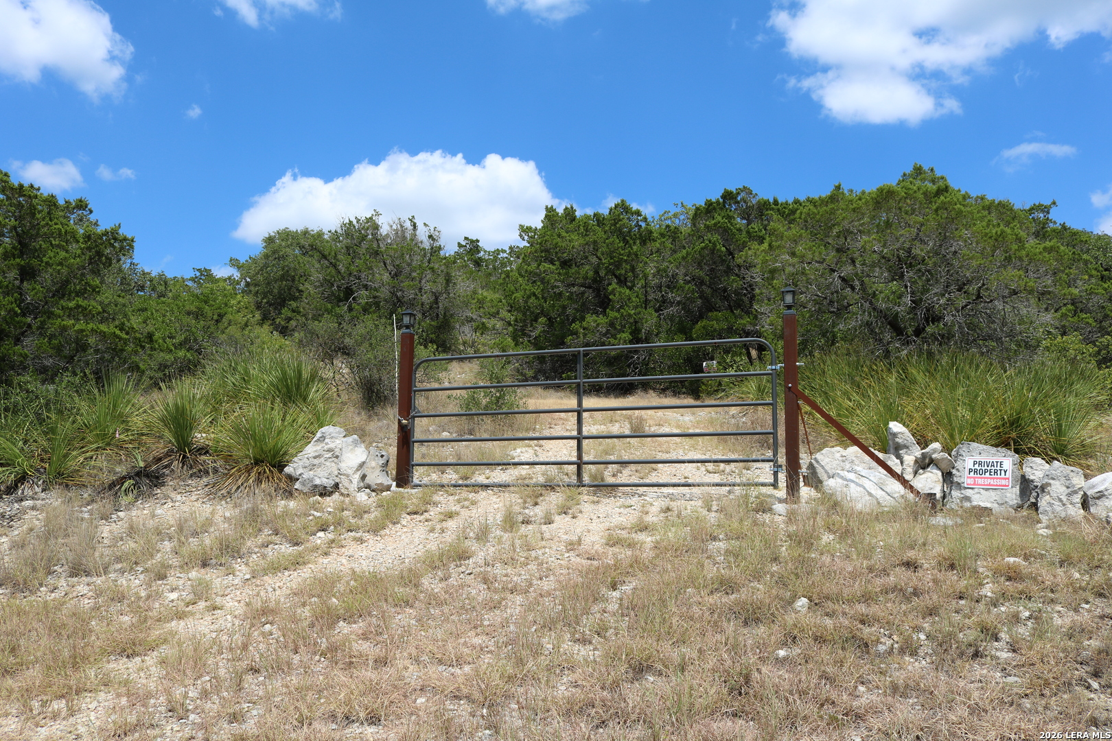 100 County Road 242 Hondo TX 78861