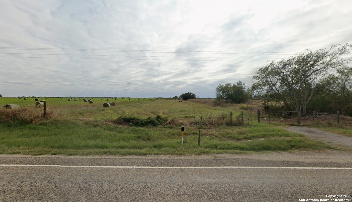 5466 Fm 462 Moore TX 78057