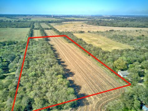 -- Concordia Lane Cibolo TX 78108