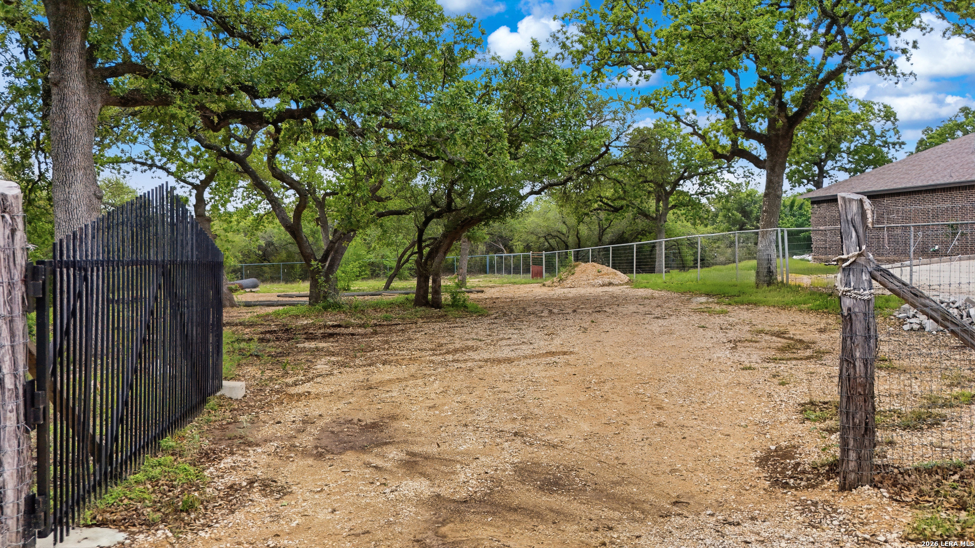1136 Mendelin Drive San Antonio TX 78260