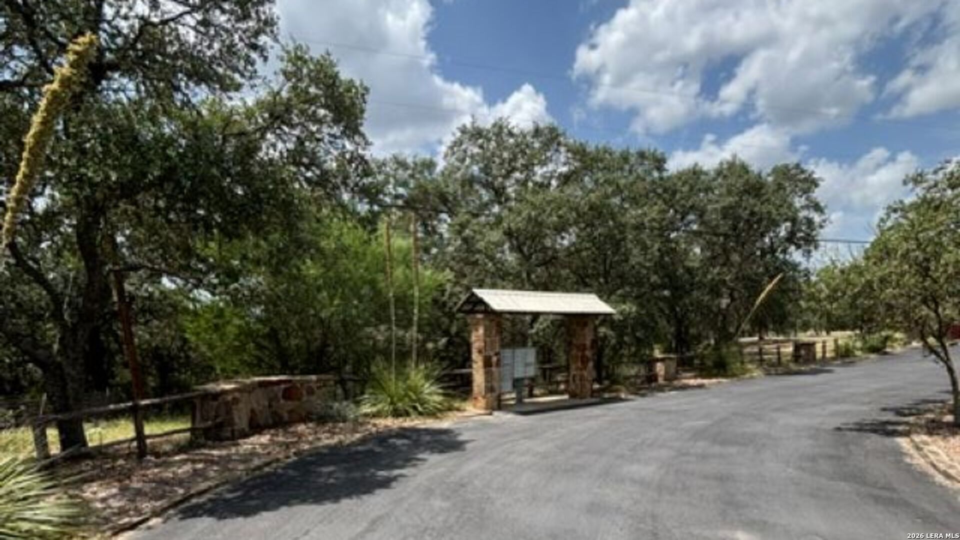 Lot 44 Pr 2535 Mico TX 78056