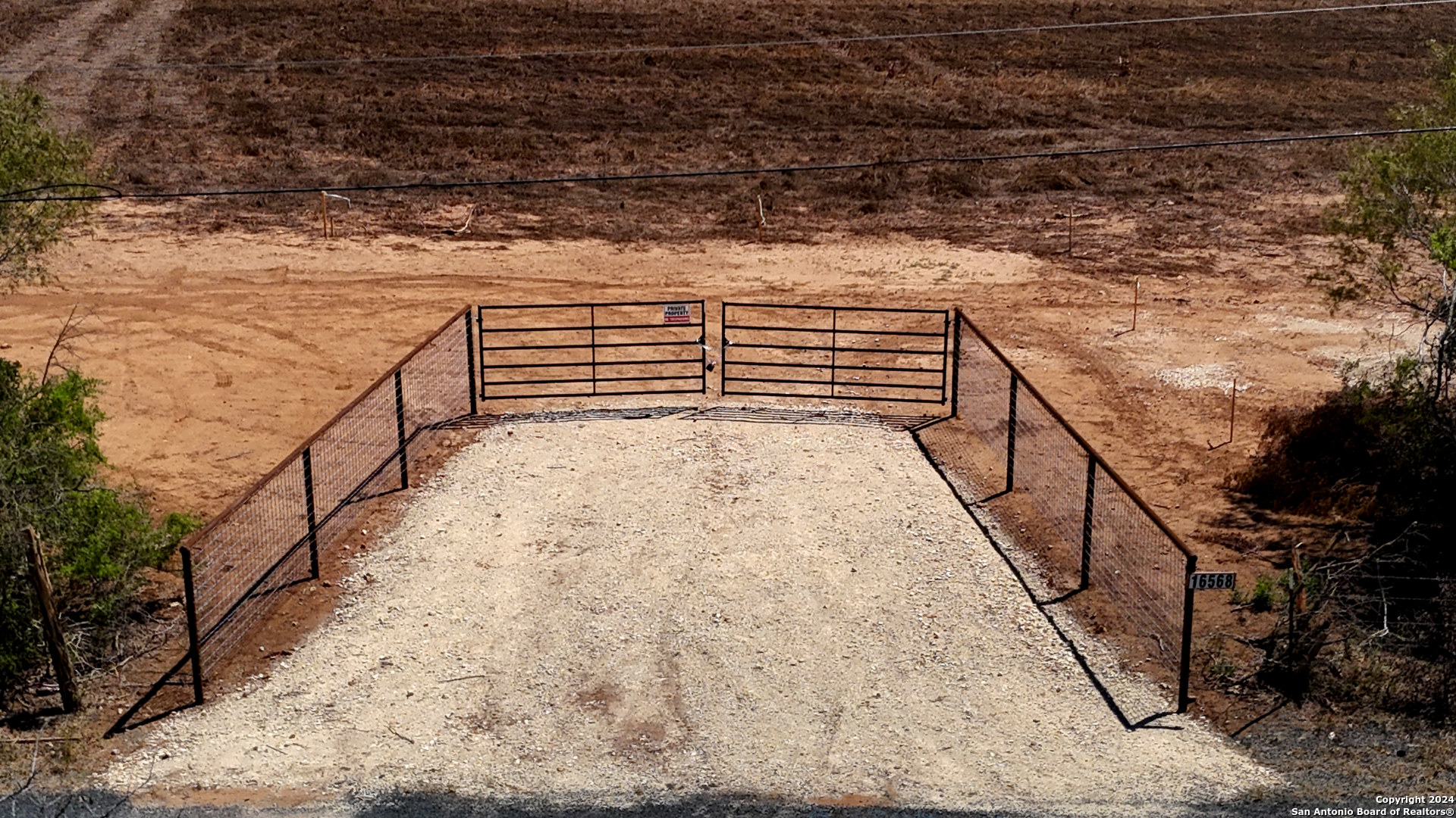 16568 New Berlin Road St Hedwig TX 78152