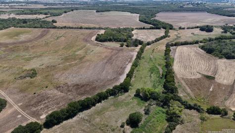 16568 New Berlin Road St Hedwig TX 78152