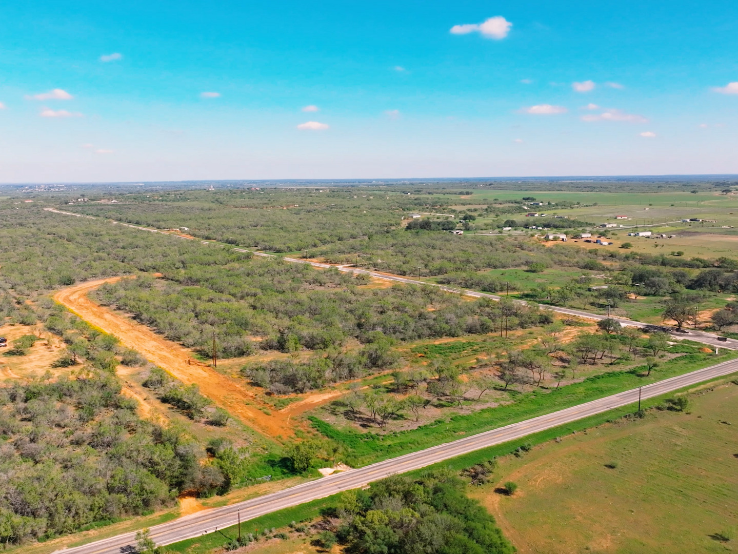 112 Cr 2644 Moore TX 78057