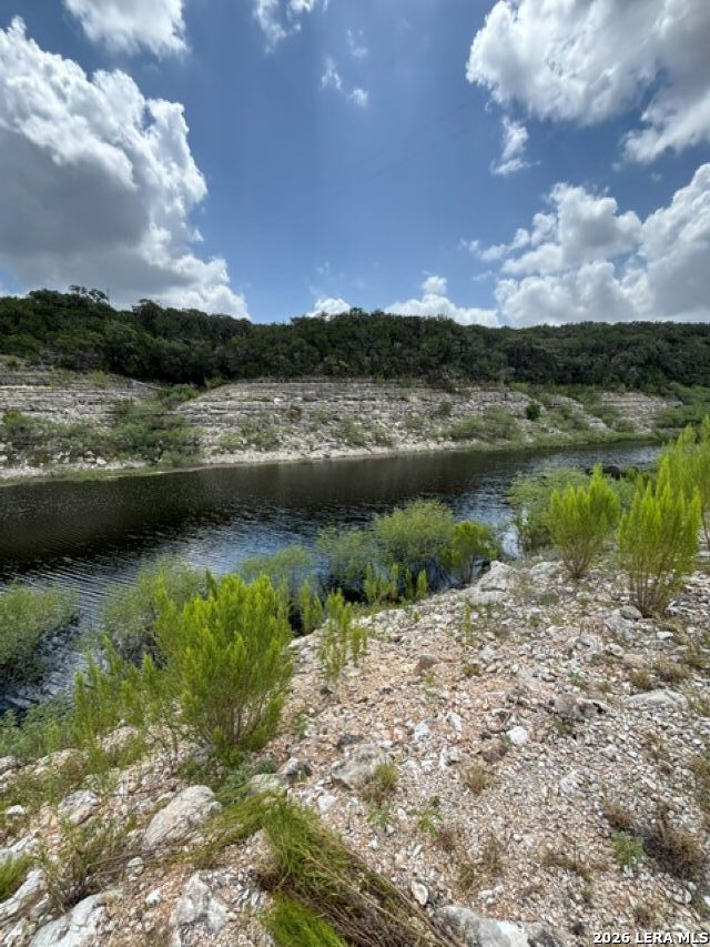 Lot 37 Pr 2532 Mico TX 78056
