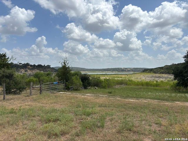 Lot 37 Pr 2532 Mico TX 78056