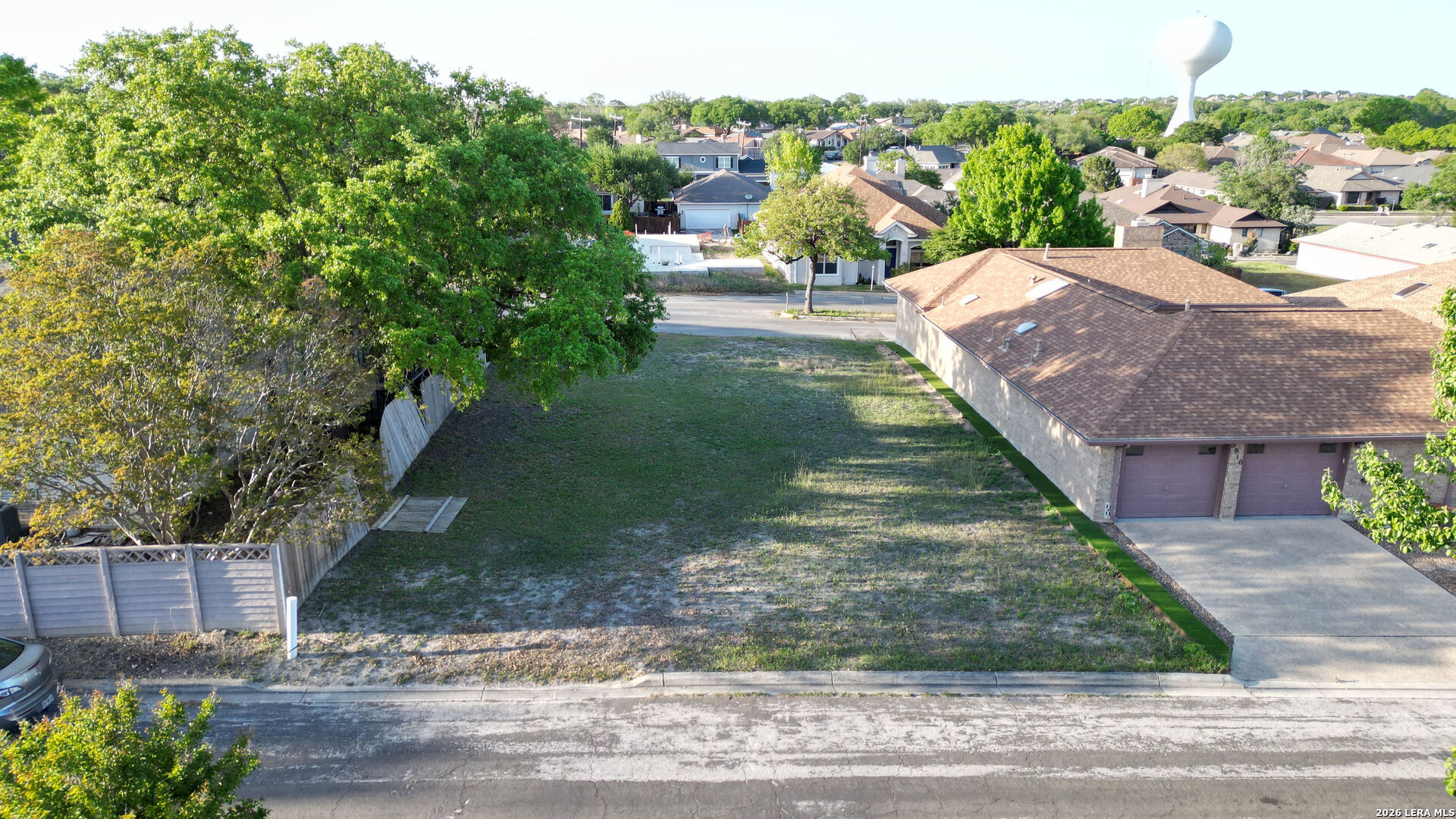 5906 Brook Falls Windcrest TX 78239