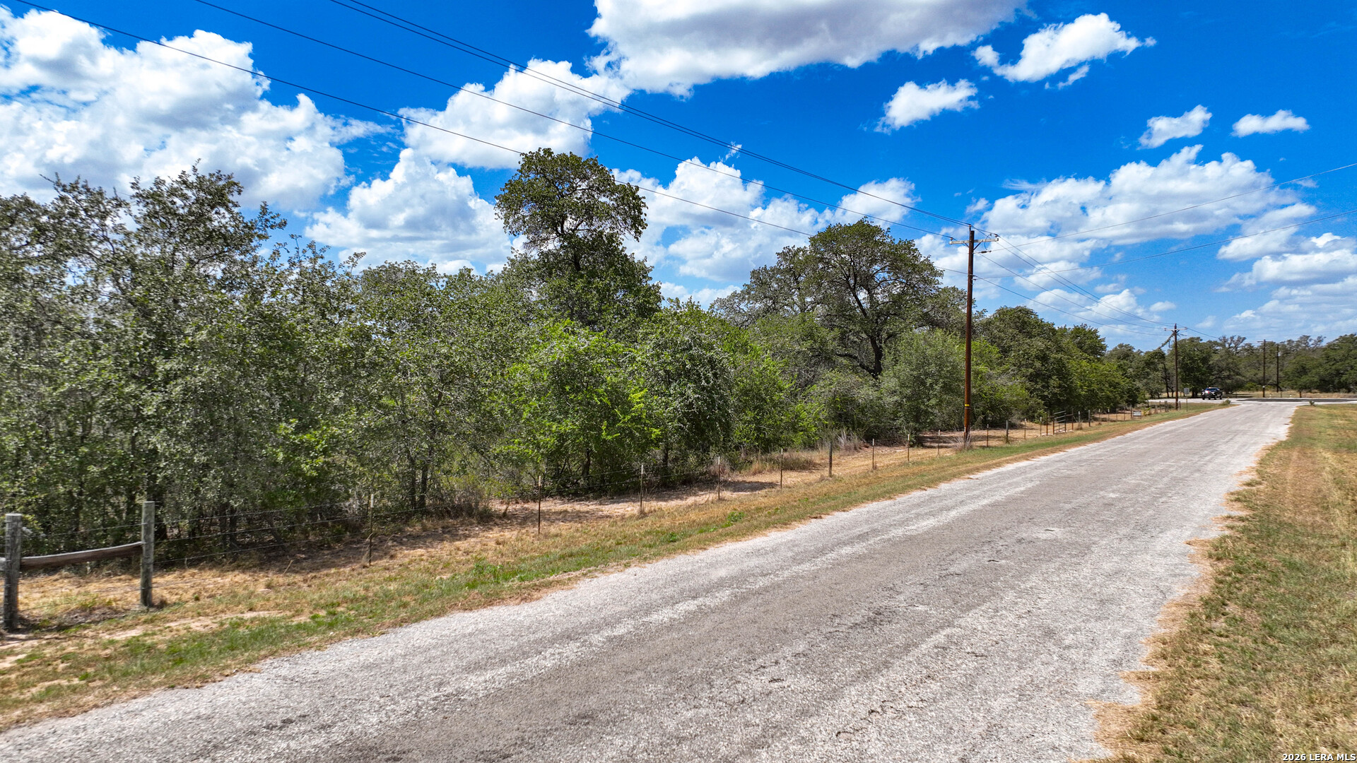 20 Clear Lake Loop Poteet TX 78065