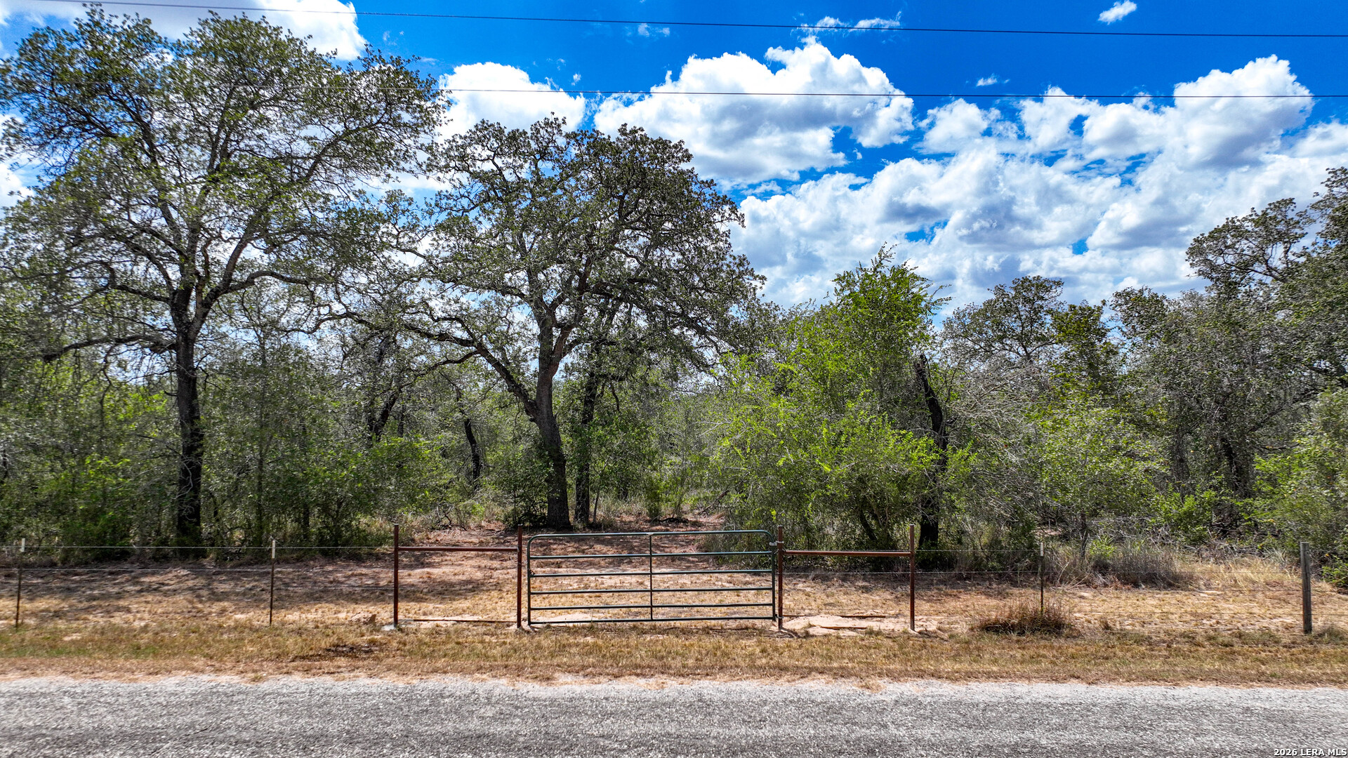 20 Clear Lake Loop Poteet TX 78065
