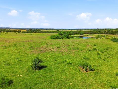405 County Road 96 Purmela TX 76566