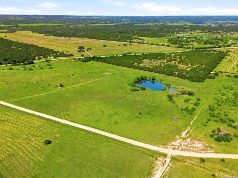 405 County Road 96 Purmela TX 76566