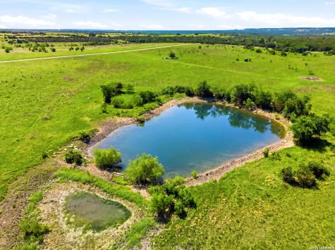 405 County Road 96 Purmela TX 76566