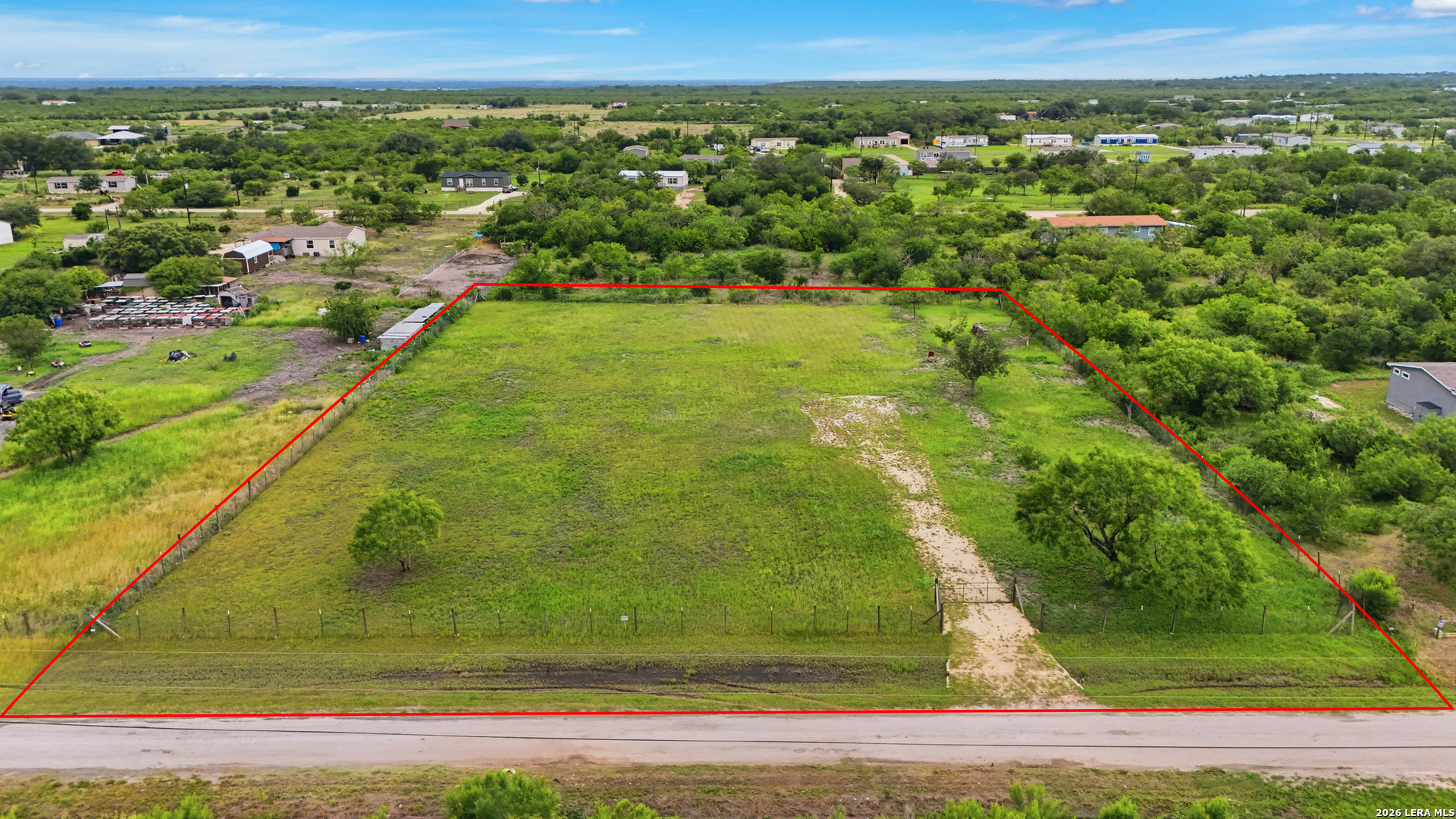 4647 County Road Hondo TX 78861