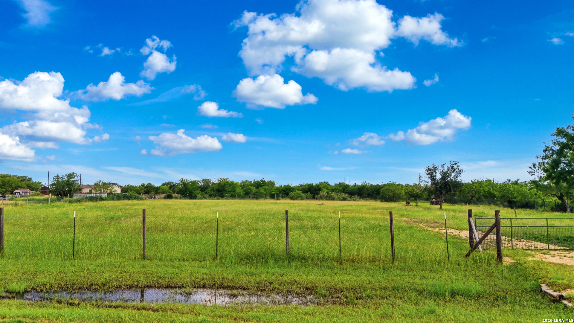 4647 County Road Hondo TX 78861