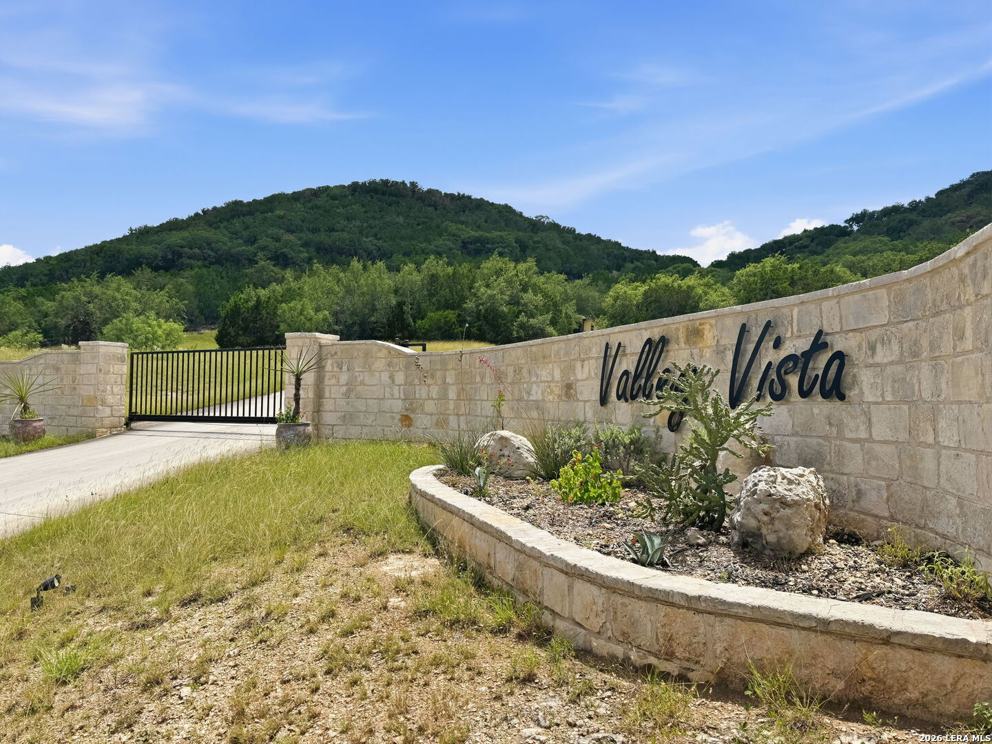 411 S Ridge Drive Concan TX 78838