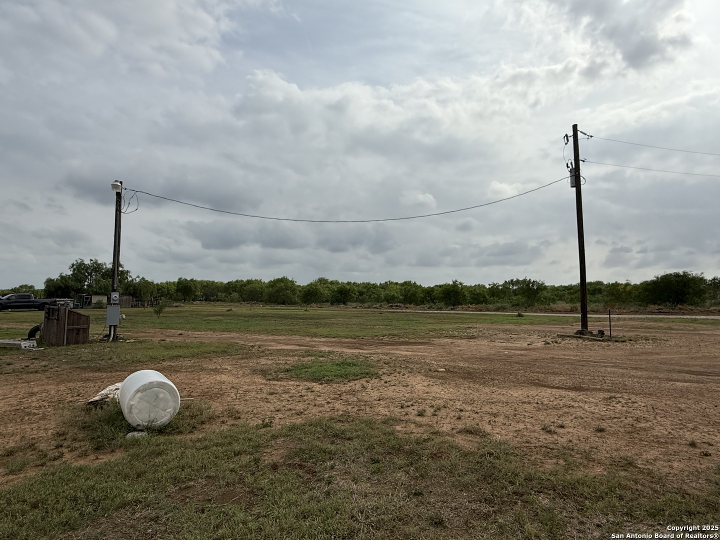 8762 Fm 140 Charlotte TX 78011