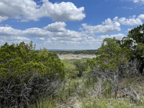 Lot 2 Beacon Road Lakehills TX 78063