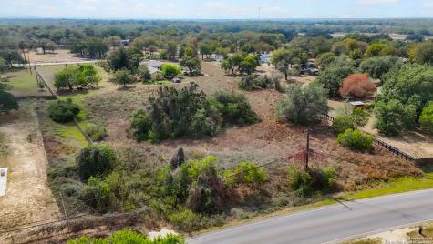3810 New Mathis Elmendorf TX 78112