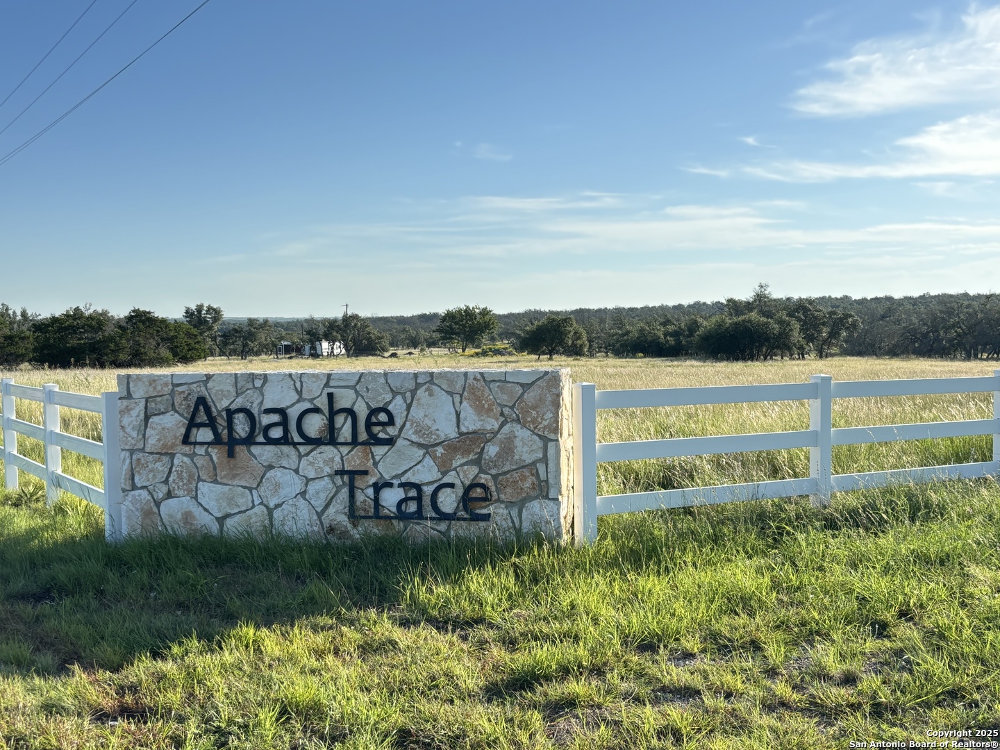 183 Lipan Loop Harper TX 78631