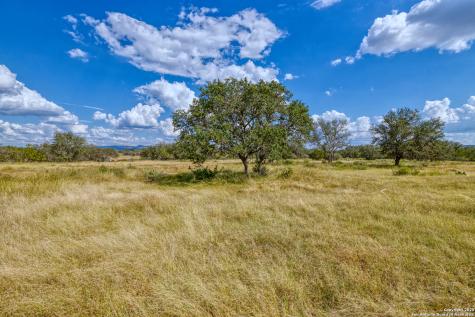 2554 Cr 380 Barksdale TX 78828