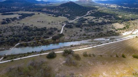 2554 Cr 380 Barksdale TX 78828