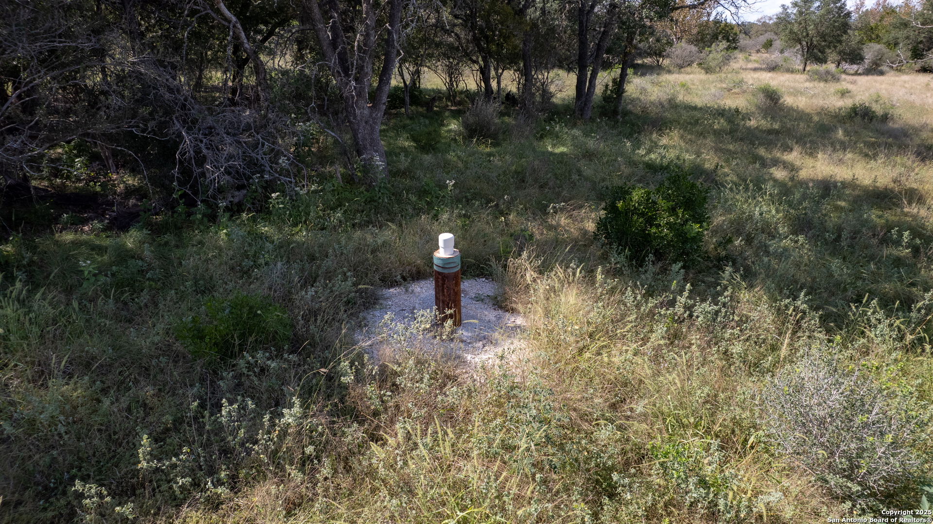 2554 Cr 380 Barksdale TX 78828