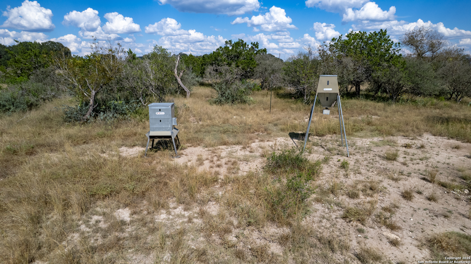 2554 Cr 380 Barksdale TX 78828