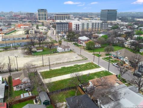 226 E Carson Street San Antonio TX 78208