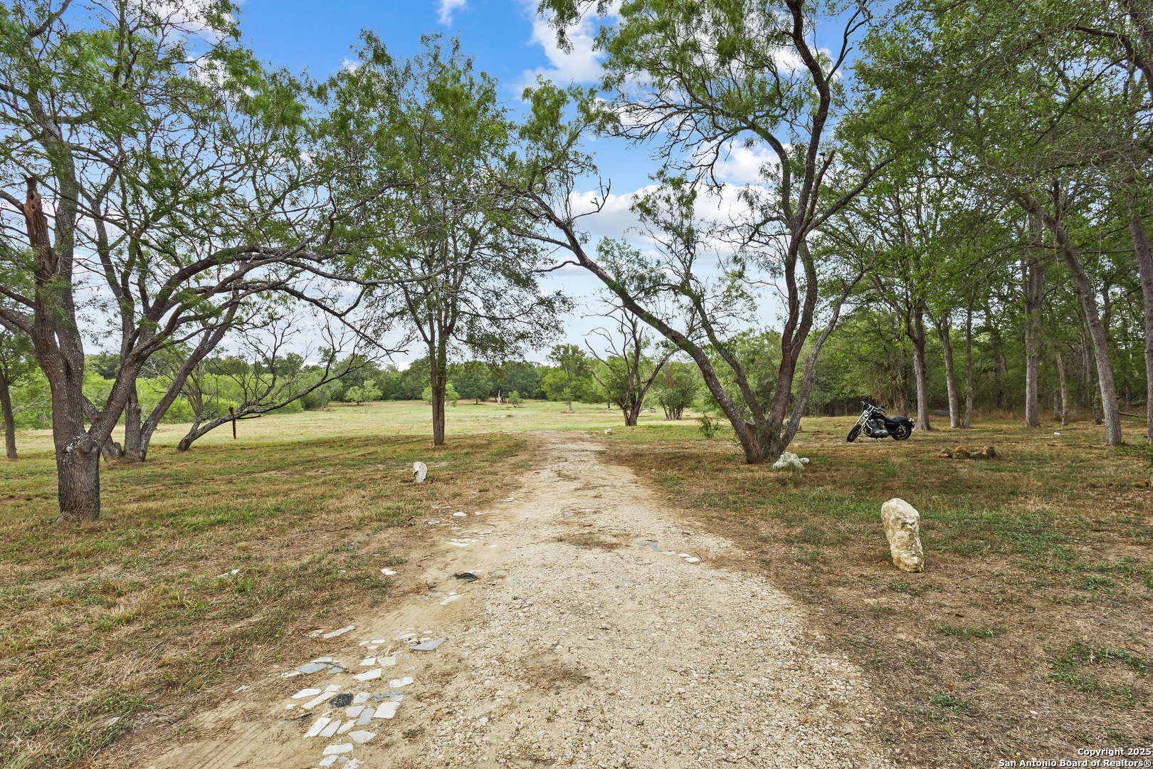 124 Valley Creek Cedar Creek TX 78612