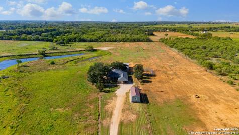 16020 Fm 463 Lytle TX 78052